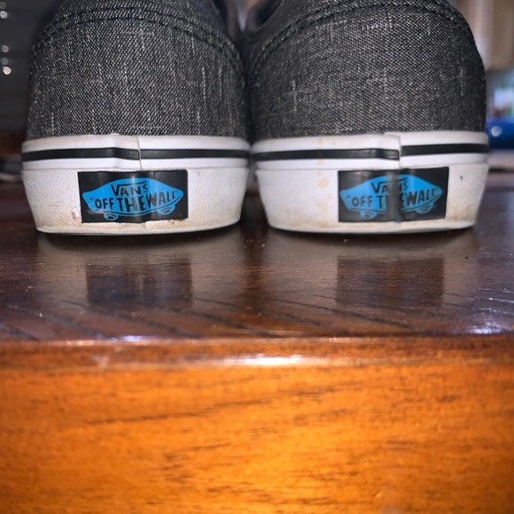 Vans - Picture 2 of 6